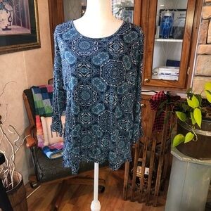 Croft&barrow size XLarge 3/4 sheer sleeves rest of blouse is lined worn once